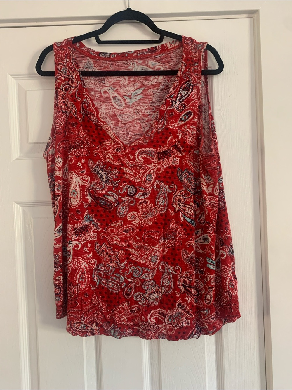 Maurices Red Paisley Sleeveless V-Neck Women's Tank Top XXL 4th of July